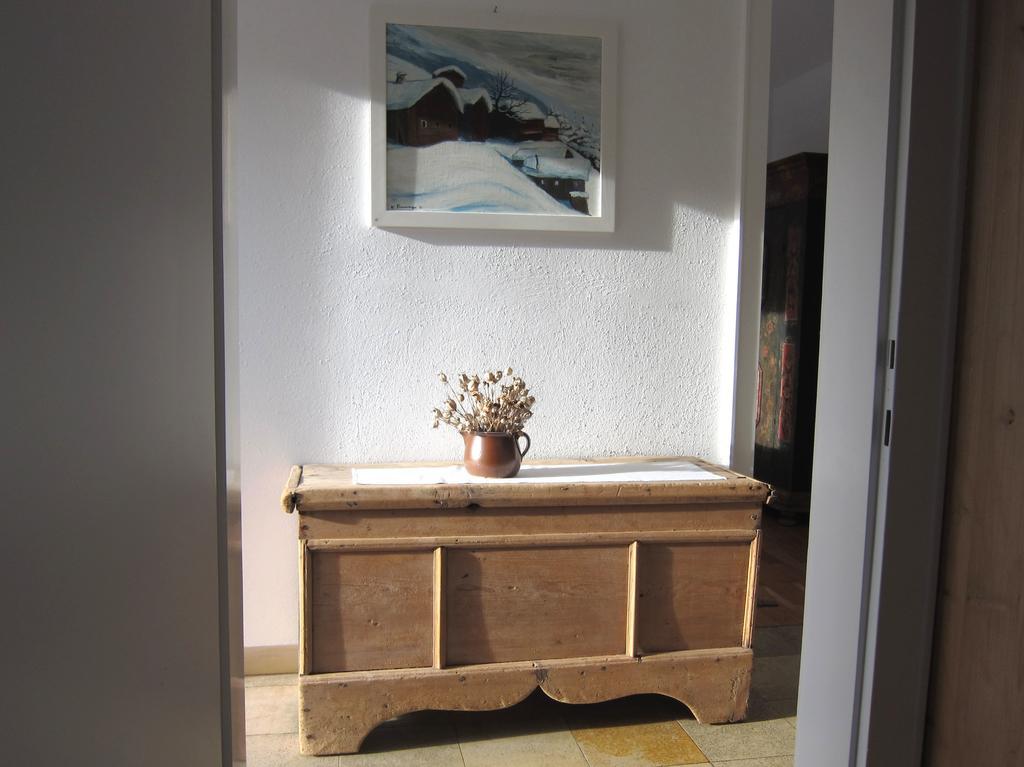 Appartement Dorfplatz シュルンス 部屋 写真